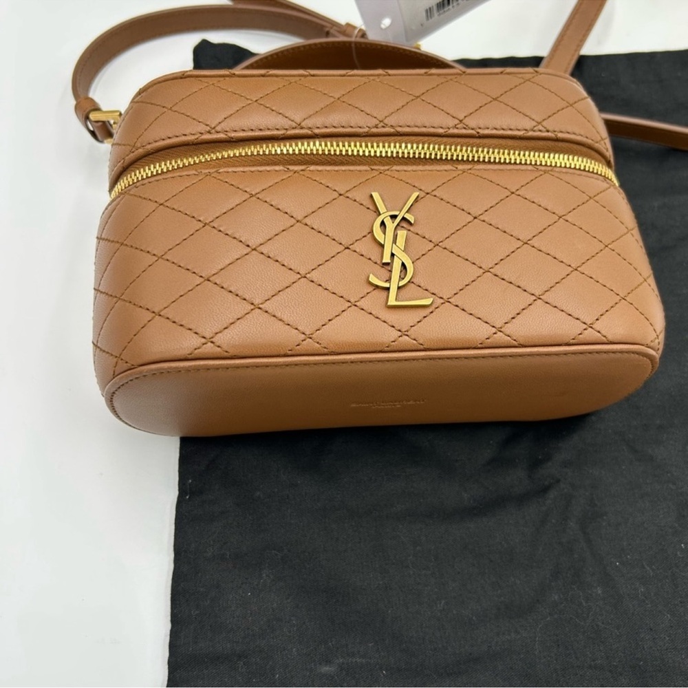 SOLD!!!!!!Women Saint Laurent YSL Gabby, lambskin vanity bag with shoulder strap - Picture 6 of 13